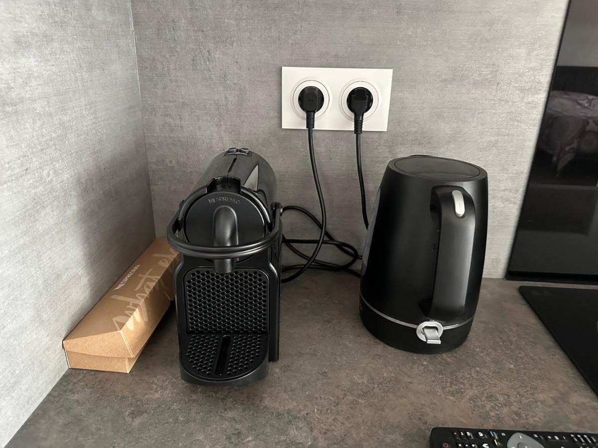 Agreable 2 Pieces Avec Balcon Et Parking Transports By Immo Kit Bnb Sarcelles Eksteriør bilde