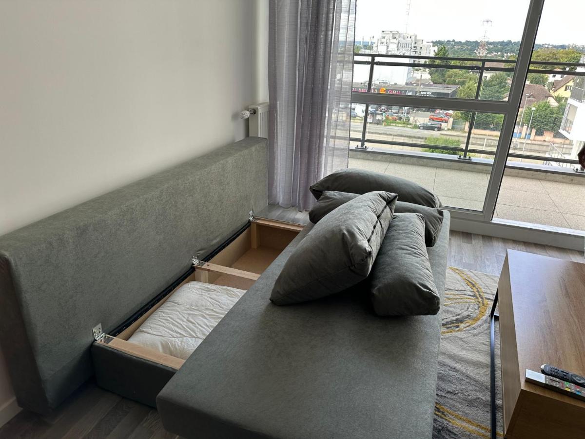 Agreable 2 Pieces Avec Balcon Et Parking Transports By Immo Kit Bnb Sarcelles Eksteriør bilde