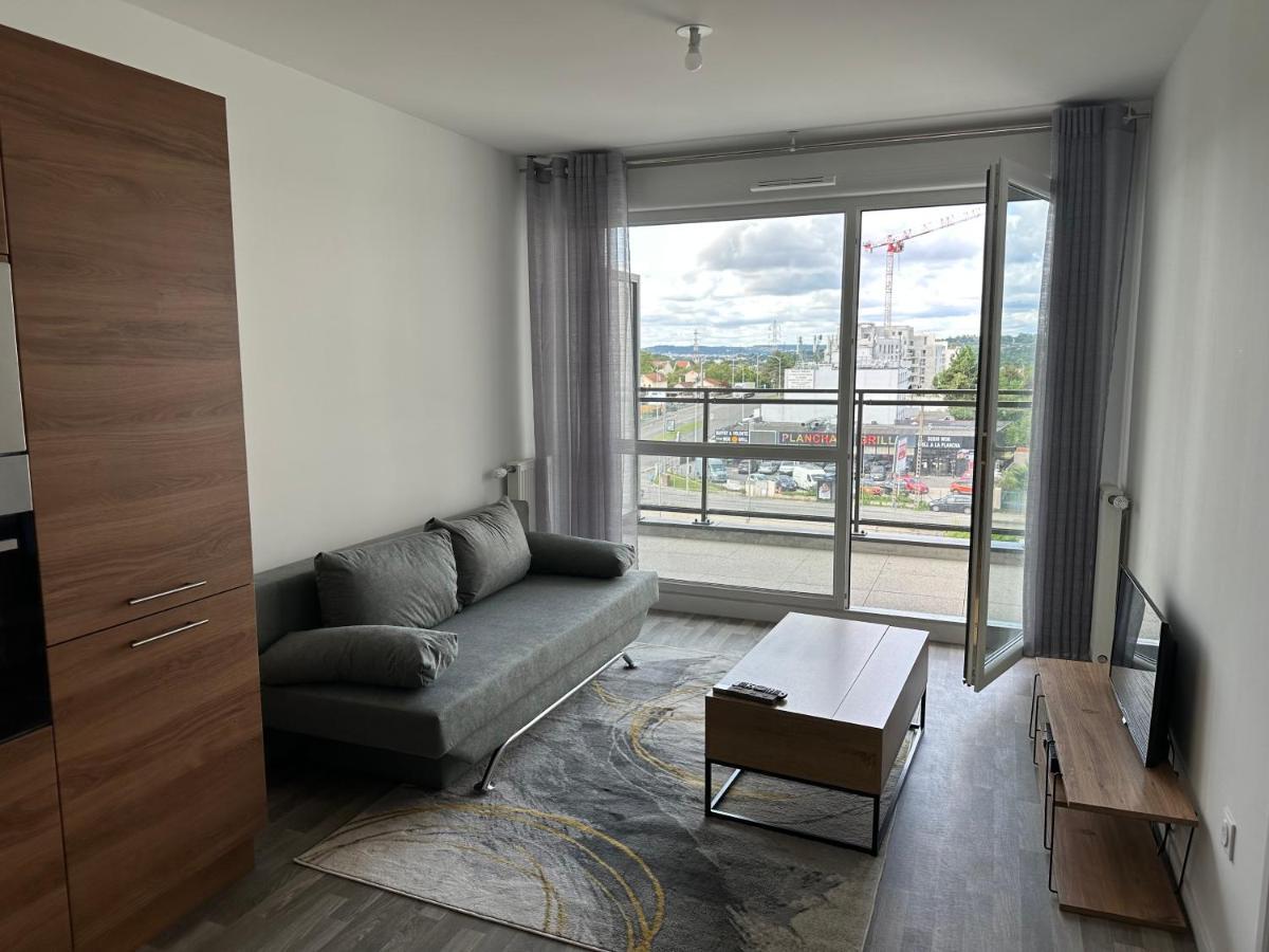 Agreable 2 Pieces Avec Balcon Et Parking Transports By Immo Kit Bnb Sarcelles Eksteriør bilde