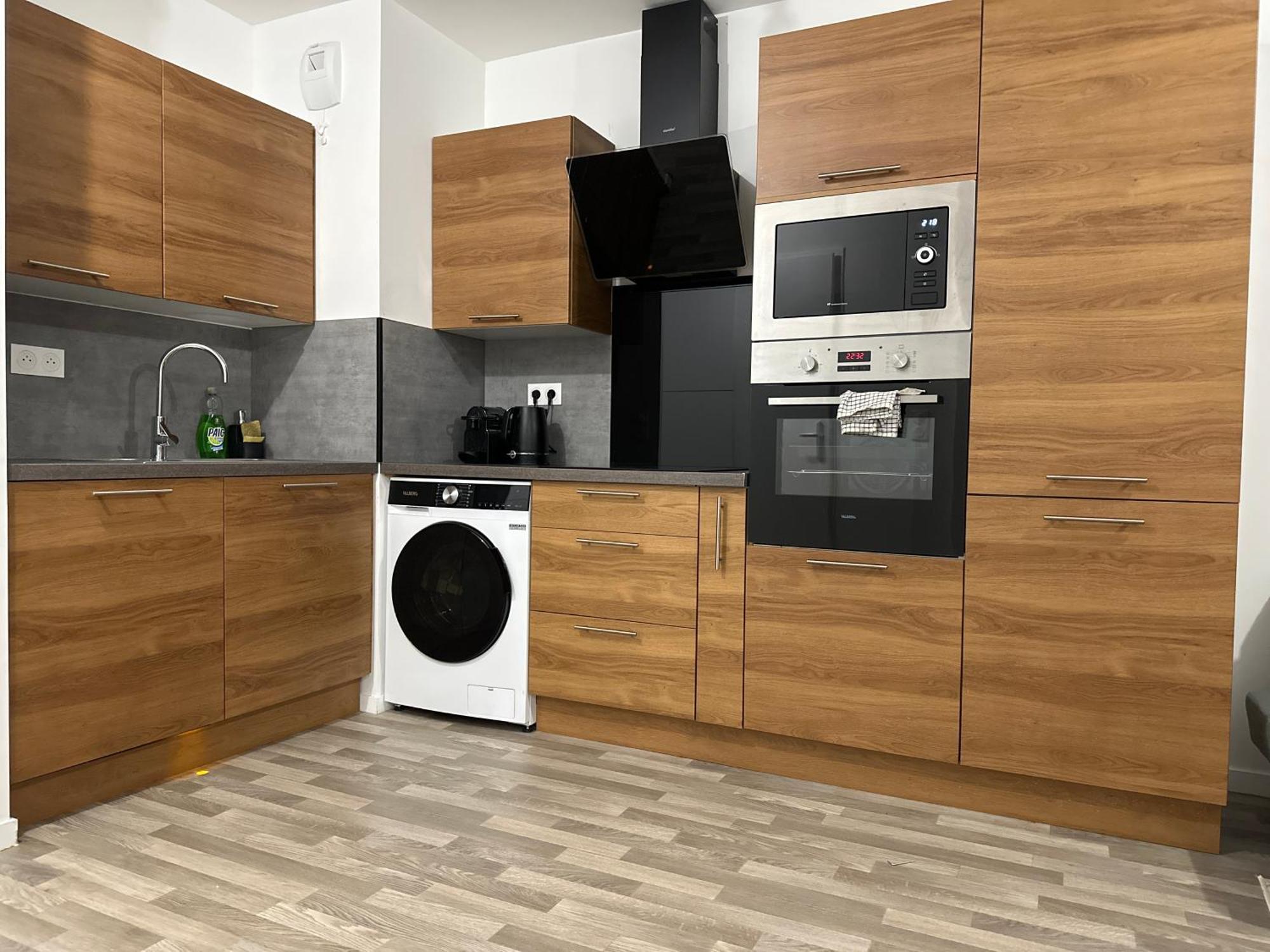 Agreable 2 Pieces Avec Balcon Et Parking Transports By Immo Kit Bnb Sarcelles Eksteriør bilde